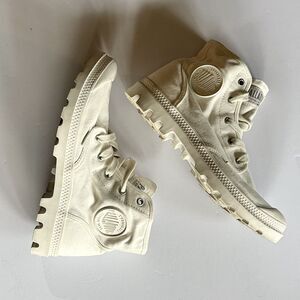 Palladium Pampa Hi Chunky Canvas Boots,  Hightops, sz 9 gorpcore streetwear